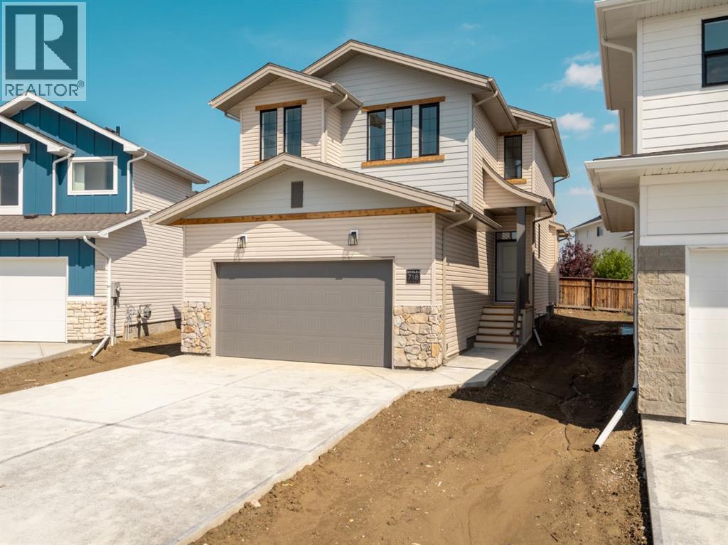 730 Violet Place W, Lethbridge, Alberta  T1J 5V1 - Photo 1 - A2283956