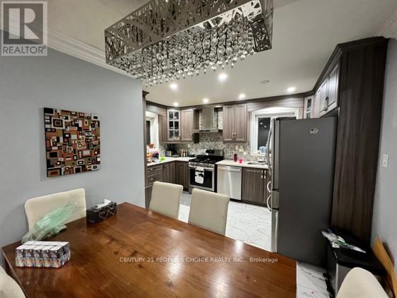 9 Holbeach Road, Toronto, Ontario  M9W 3K2 - Photo 2 - W12750446