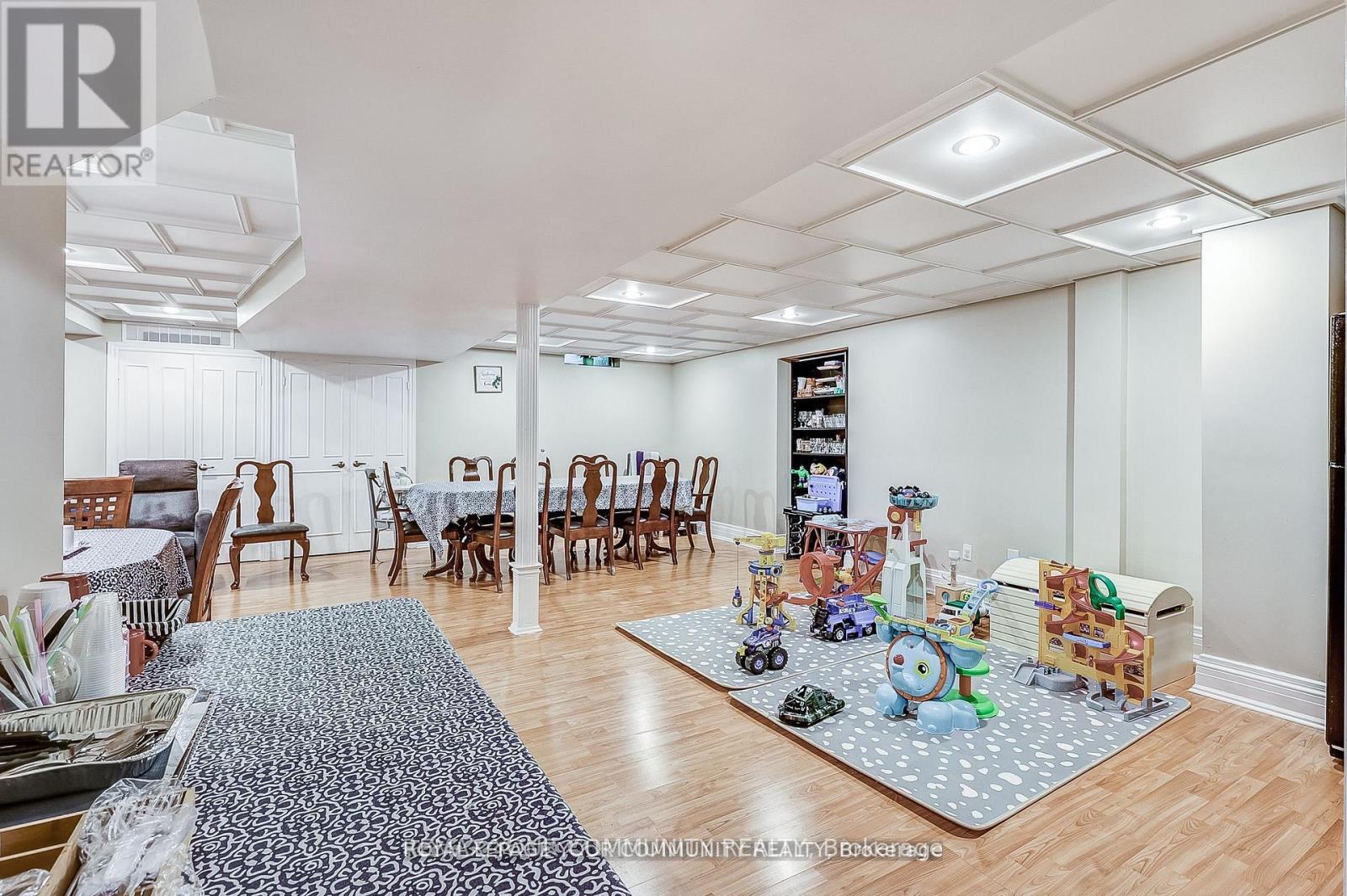 1045 Sherwood Mills Boulevard, Mississauga, Ontario  L5V 1R3 - Photo 36 - W12765986