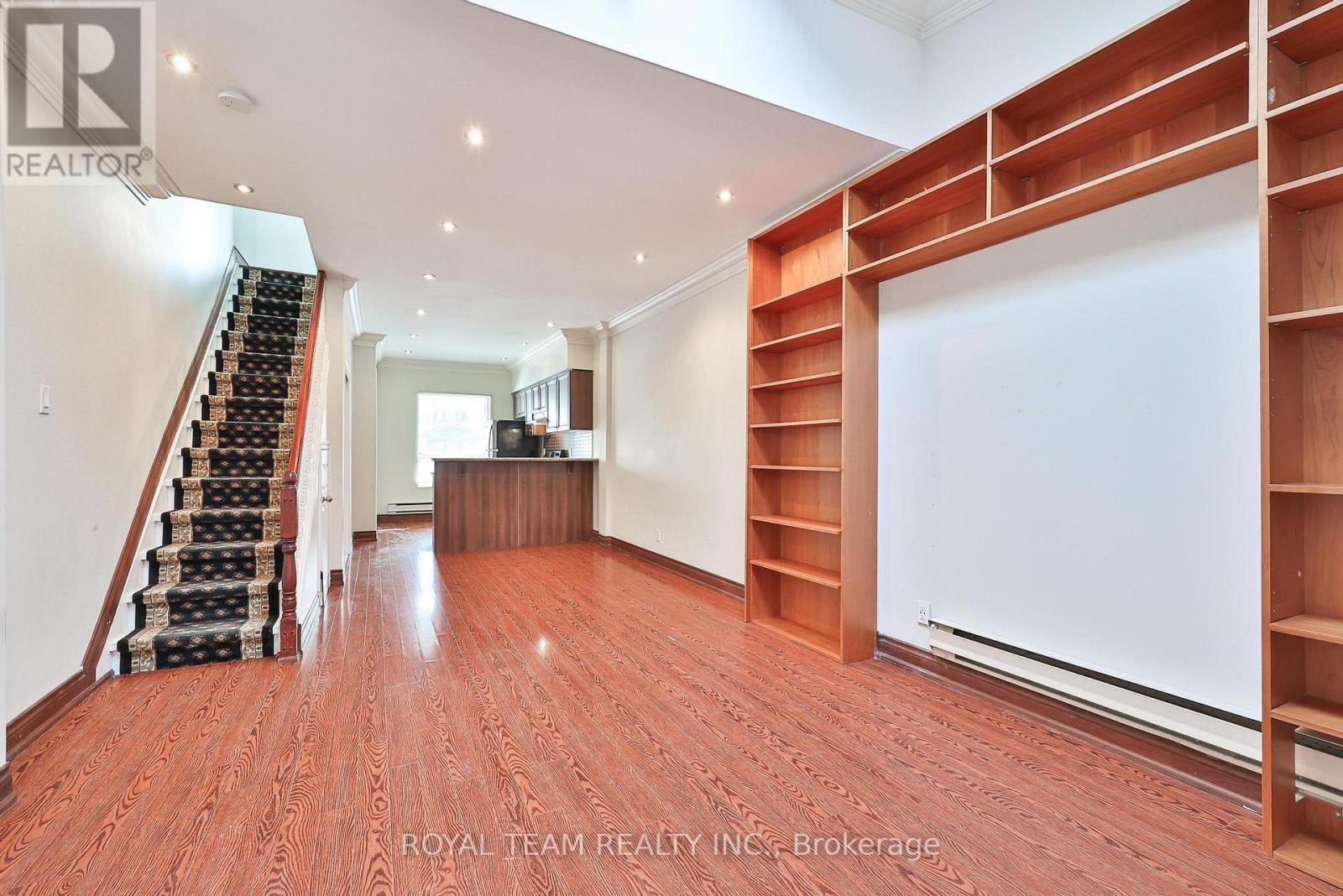 54 Maher Avenue, Toronto, Ontario  M6P 1G6 - Photo 10 - W12765988