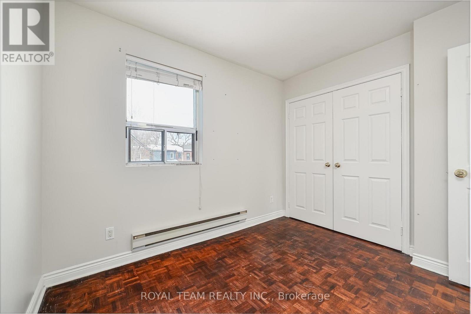 54 Maher Avenue, Toronto, Ontario  M6P 1G6 - Photo 19 - W12765988