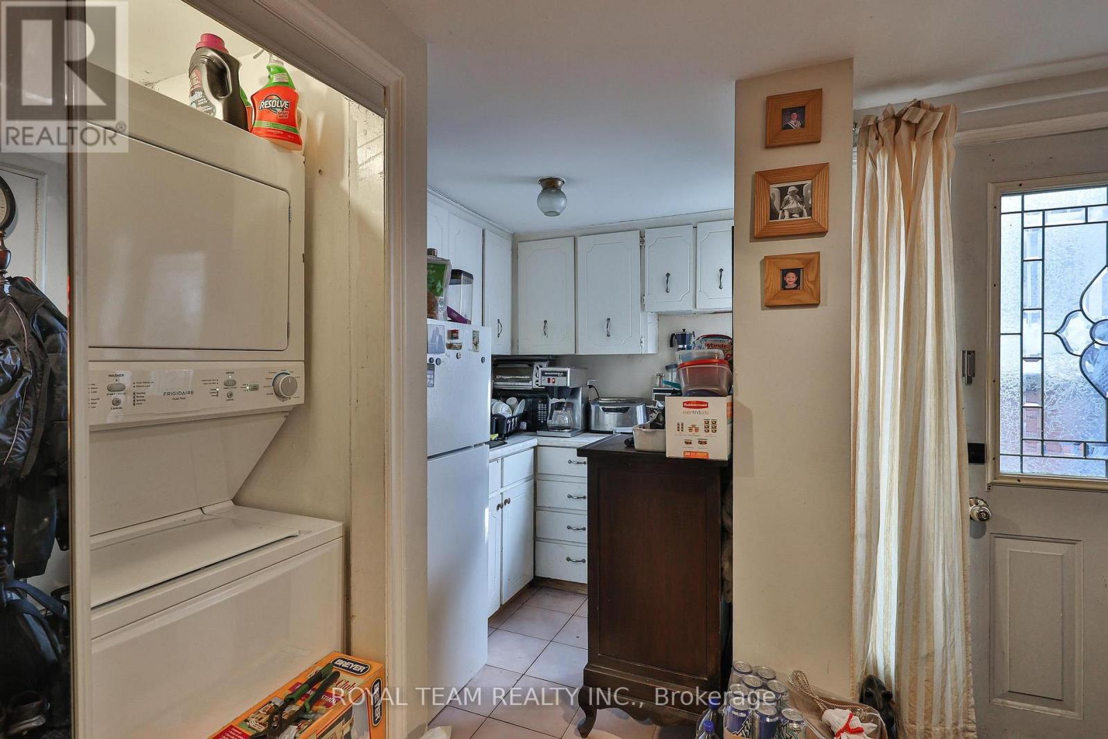 54 Maher Avenue, Toronto, Ontario  M6P 1G6 - Photo 33 - W12765988