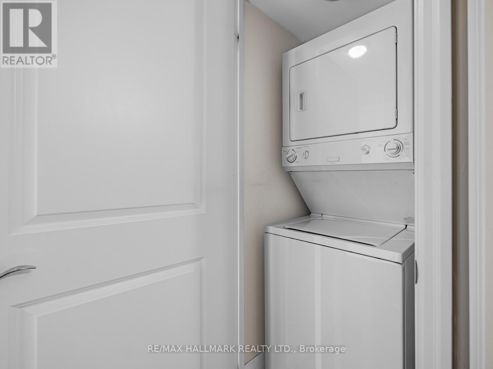 721 - 20 Gothic Avenue, Toronto, Ontario  M6P 1T5 - Photo 24 - W12765992