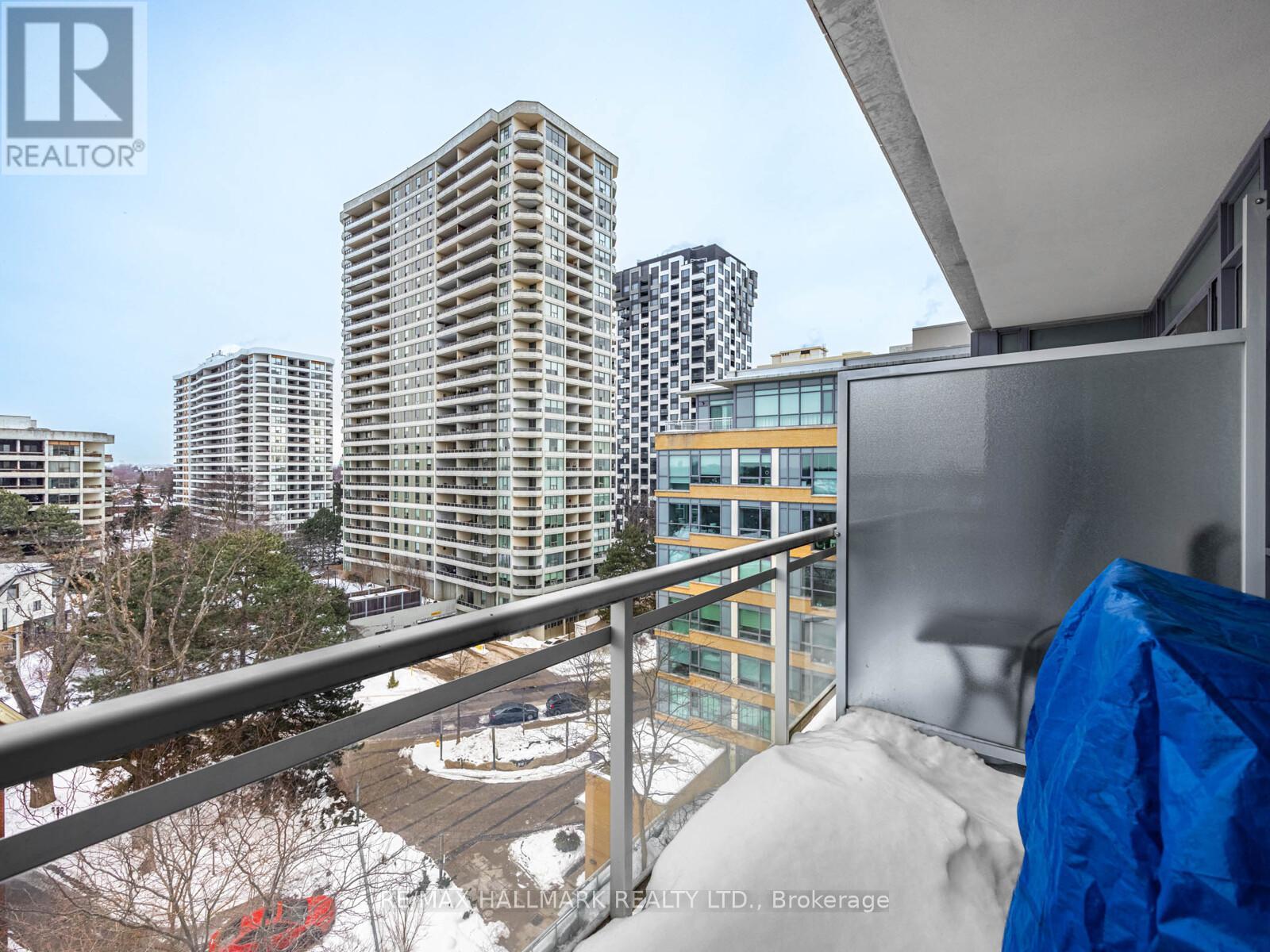 721 - 20 Gothic Avenue, Toronto, Ontario  M6P 1T5 - Photo 25 - W12765992