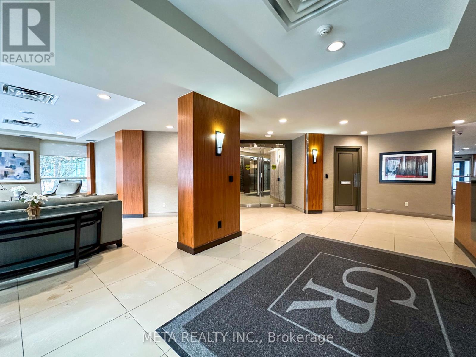 814 - 1276 Maple Crossing Boulevard, Burlington, Ontario  L7S 2J9 - Photo 3 - W12765994