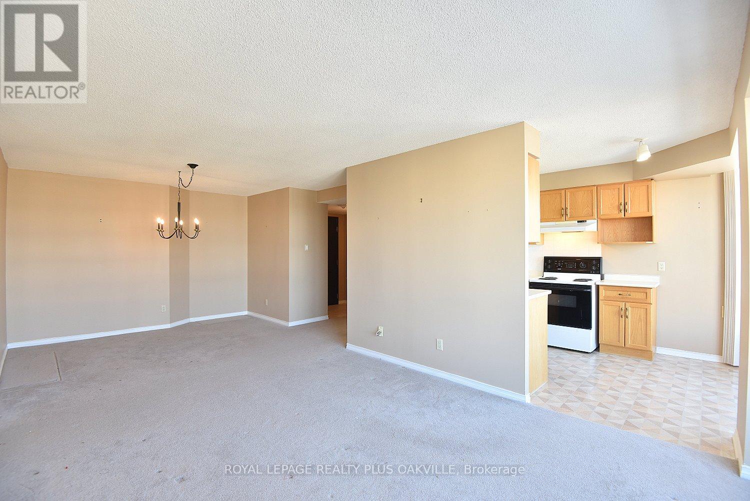 1105 - 100 Millside Drive, Milton, Ontario  L9T 5E2 - Photo 7 - W12766012