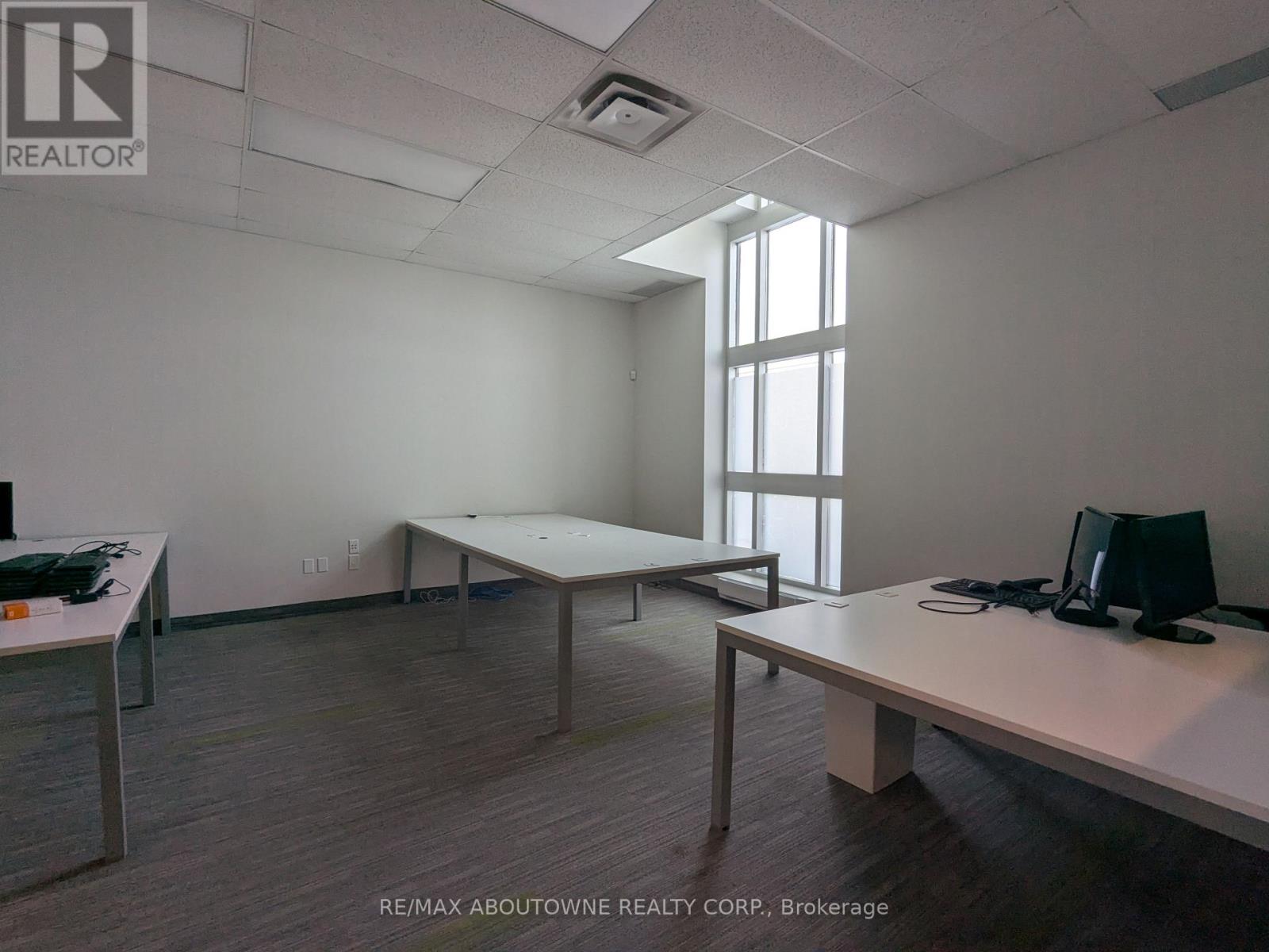 F7 - 1273 North Service Road, Oakville, Ontario  L6H 1A7 - Photo 4 - W12766020