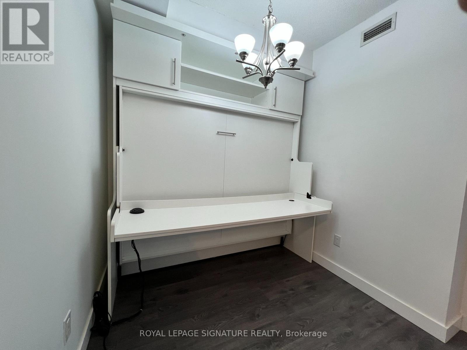 1203 - 360 Square One Drive, Mississauga, Ontario  L5B 0G7 - Photo 11 - W12766024