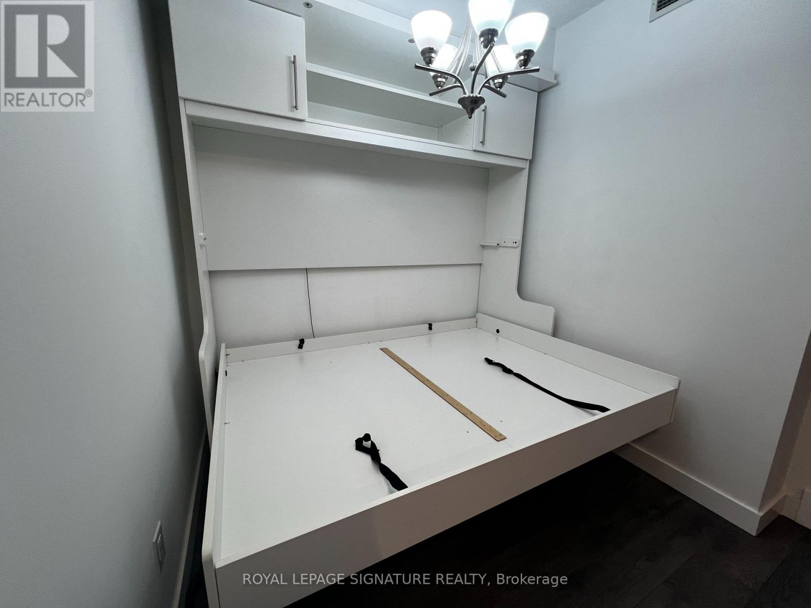 1203 - 360 Square One Drive, Mississauga, Ontario  L5B 0G7 - Photo 12 - W12766024