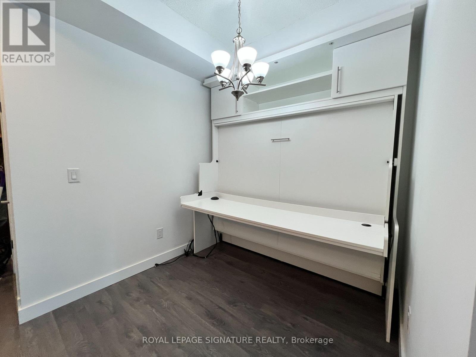 1203 - 360 Square One Drive, Mississauga, Ontario  L5B 0G7 - Photo 13 - W12766024