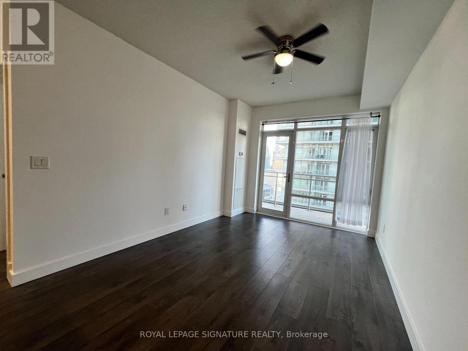 1203 - 360 Square One Drive, Mississauga, Ontario  L5B 0G7 - Photo 7 - W12766024