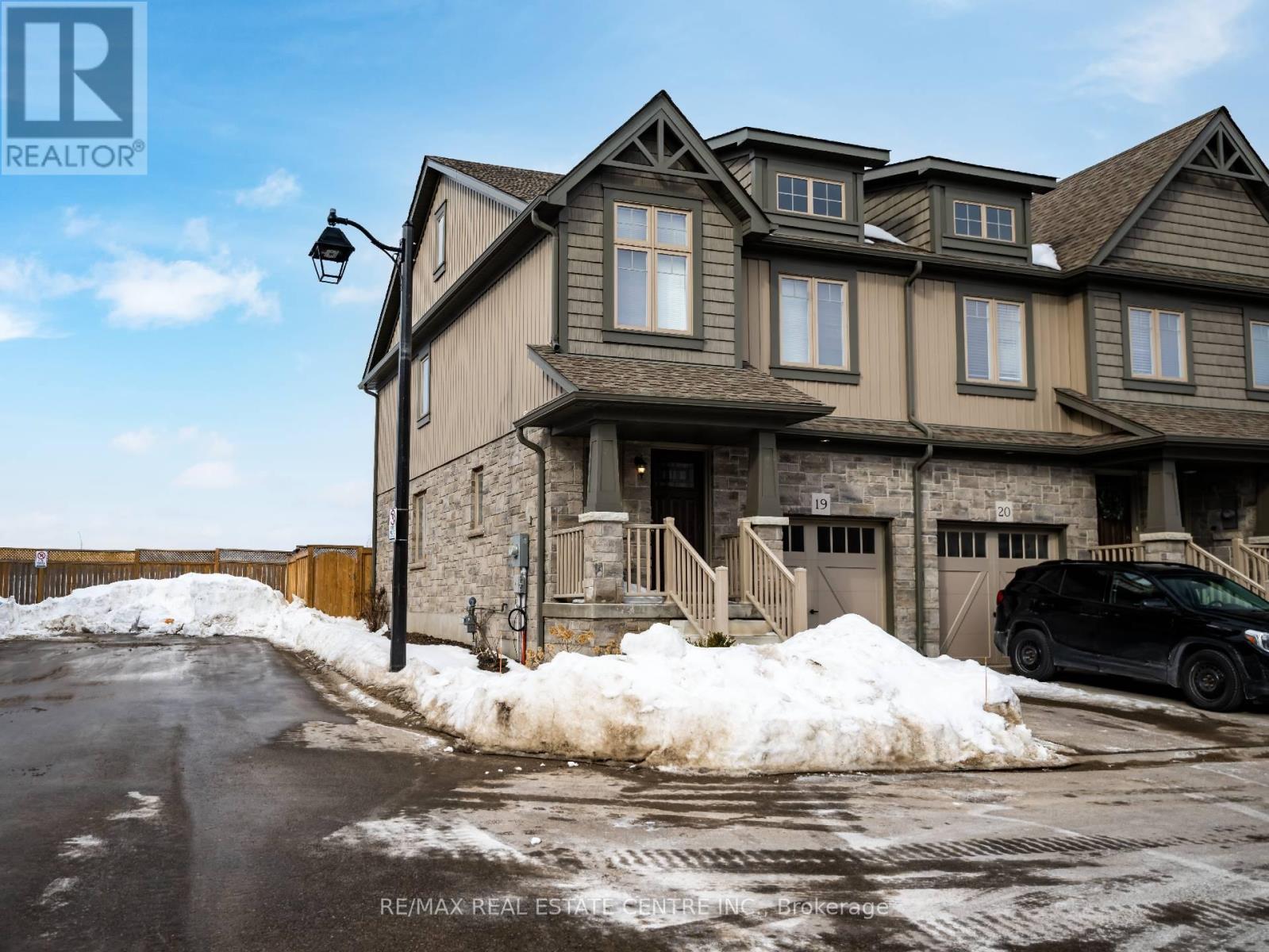 19 - 124 PARKINSON CRESCENT, Orangeville, Ontario