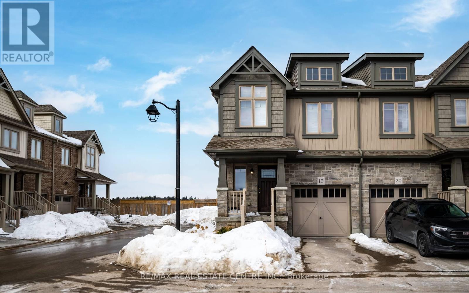 19 - 124 Parkinson Crescent, Orangeville, Ontario  L9W 6X3 - Photo 2 - W12766028