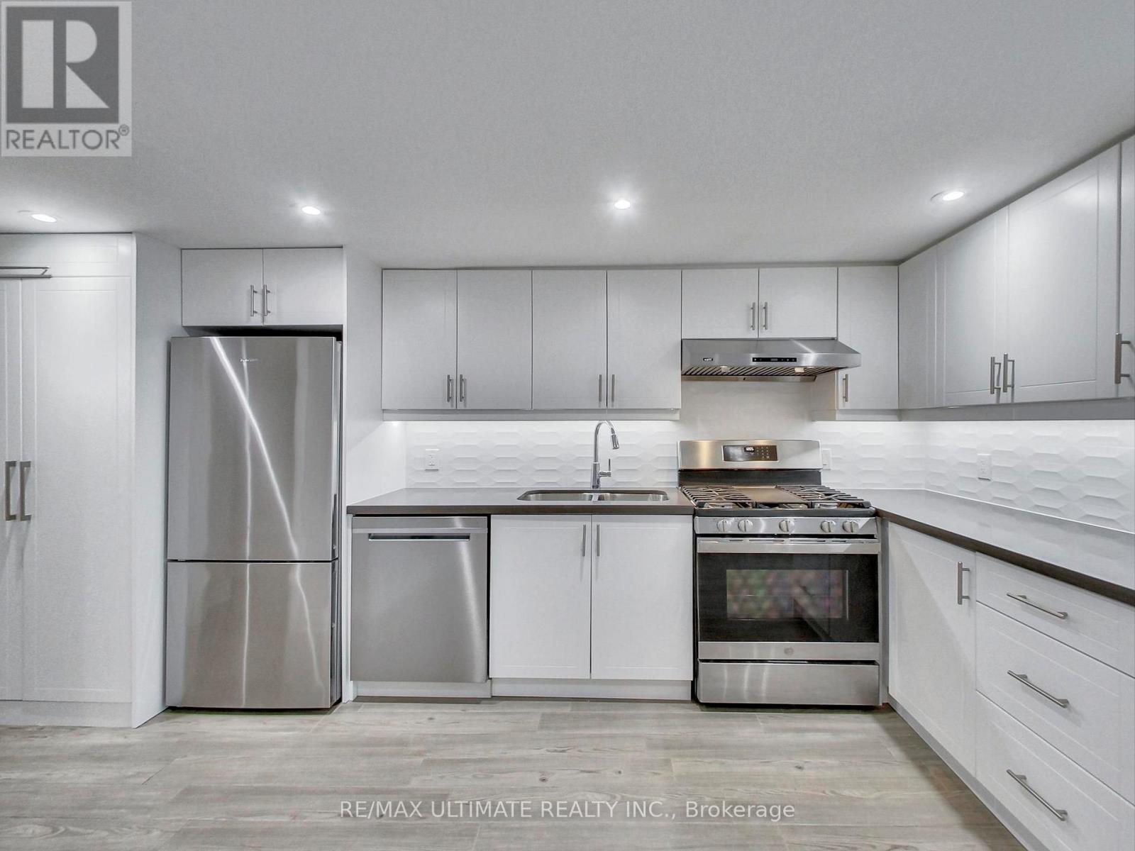 3 - 115 Wallace Avenue, Toronto, Ontario  M6H 1T8 - Photo 9 - W12766036