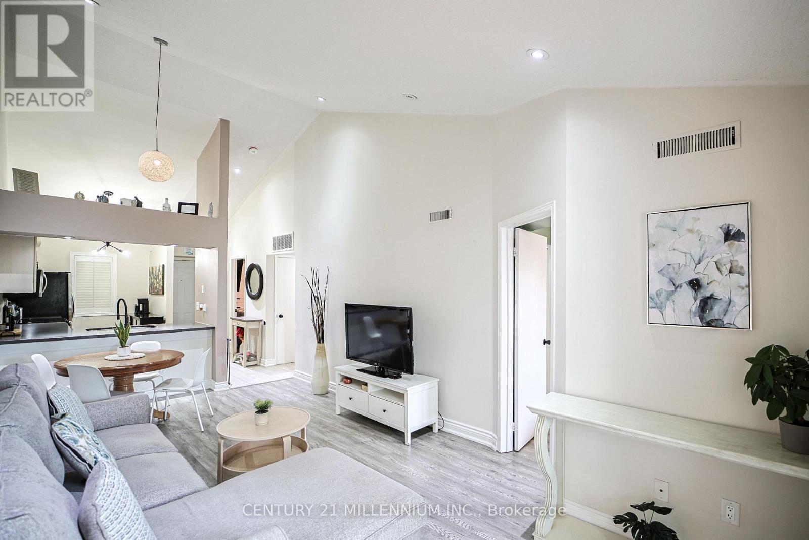 164 - 85 Bristol Road E, Mississauga, Ontario  L4Z 3P3 - Photo 4 - W12766046