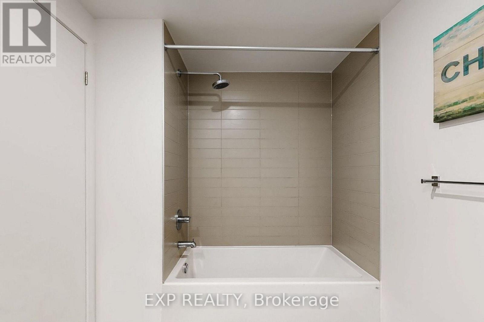 607 - 1787 St Clair Avenue W, Toronto, Ontario  M6N 1J6 - Photo 18 - W12766048