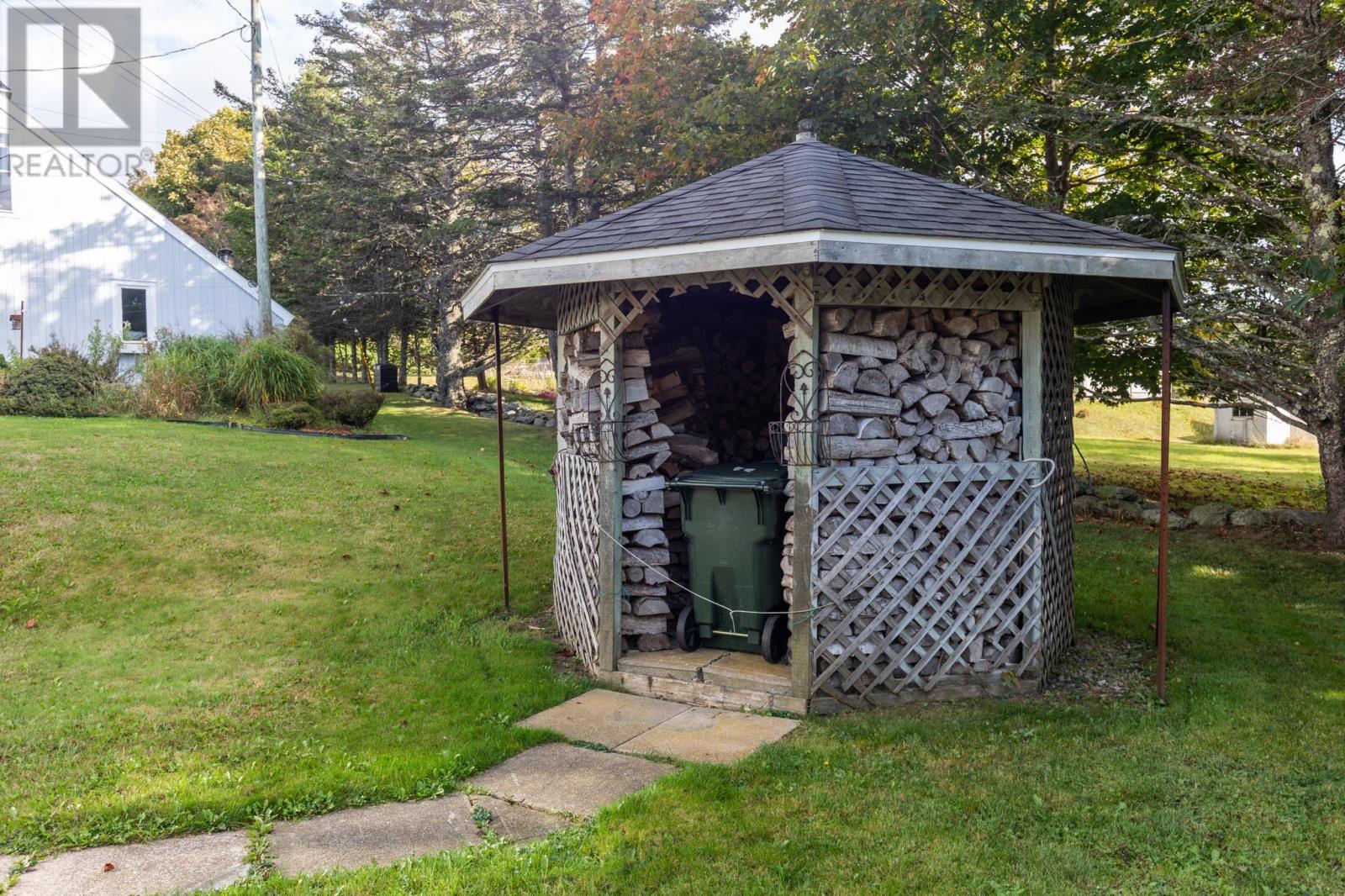 5 Placid Court, Yarmouth, Nova Scotia  B5A 4N5 - Photo 42 - 202525800