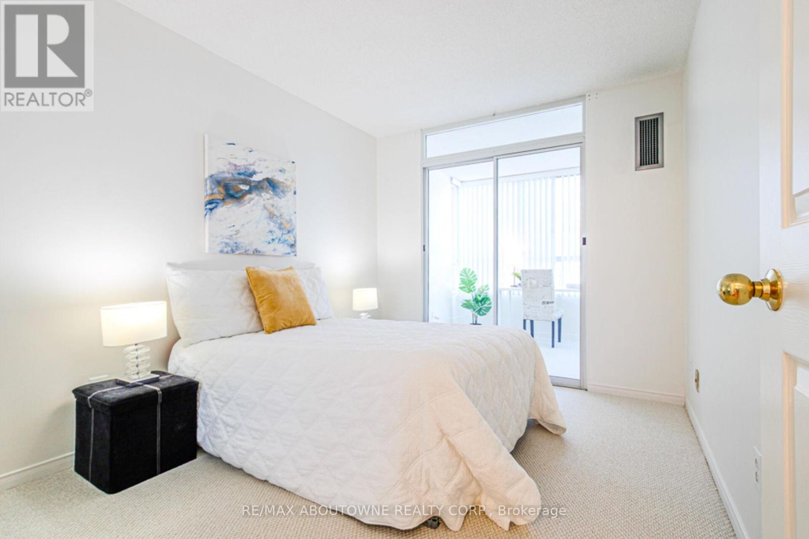 216 - 1485 Lakeshore Road E, Mississauga, Ontario  L5E 3G2 - Photo 30 - W12766058