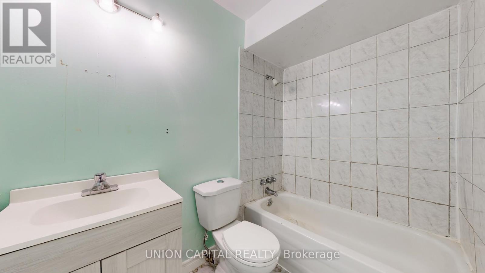 126 - 10 Eddystone Avenue, Toronto, Ontario  M3N 2T2 - Photo 13 - W12766082