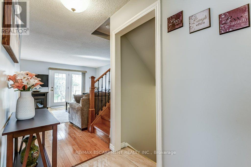 2779 Andorra Circle, Mississauga, Ontario  L5N 2H8 - Photo 11 - W12766120