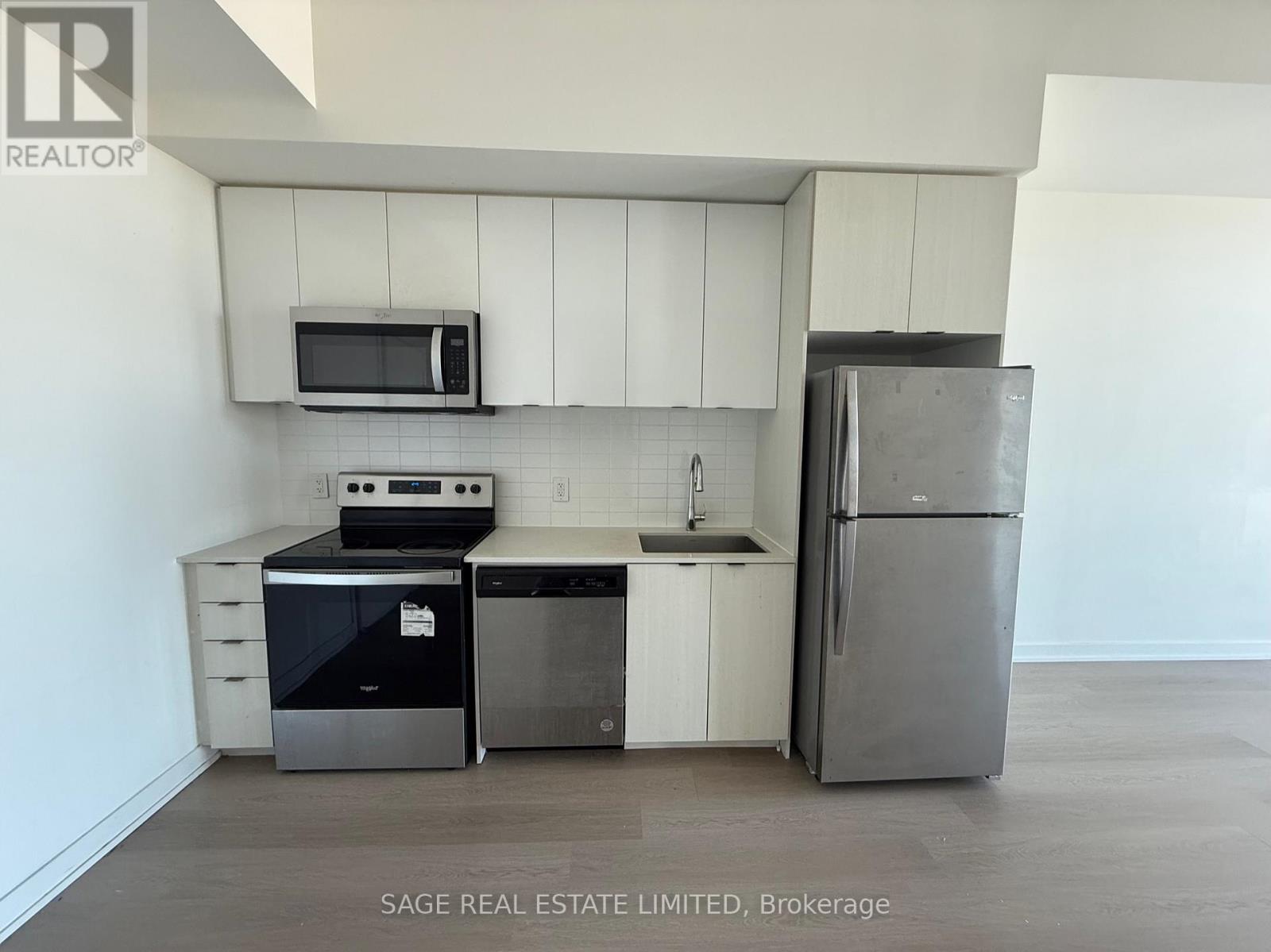 818 - 859 The Queensway, Toronto, Ontario  M8Z 1N8 - Photo 5 - W12766128