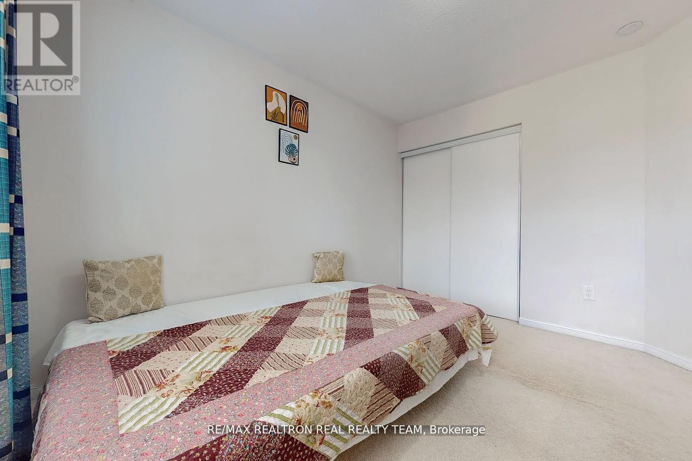 3 Gibbs Road, Brampton, Ontario  L7A 0G2 - Photo 23 - W12766152