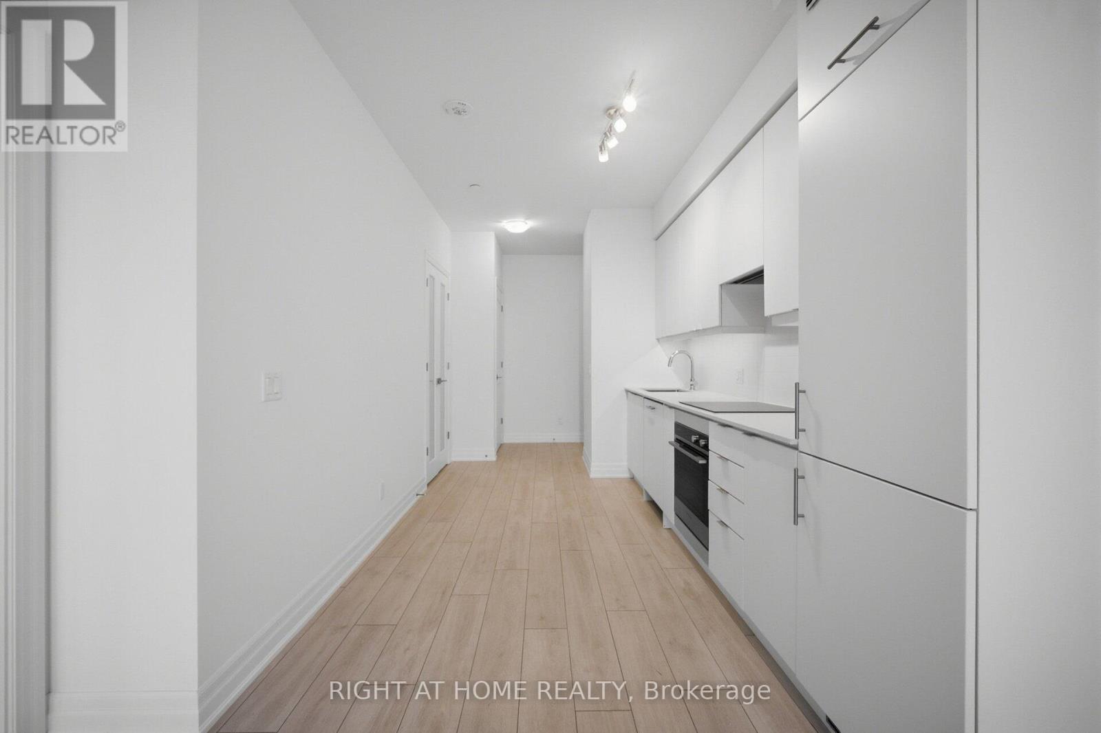 3906 - 30 Elm Drive W, Mississauga, Ontario  L5B 0N6 - Photo 12 - W12766162