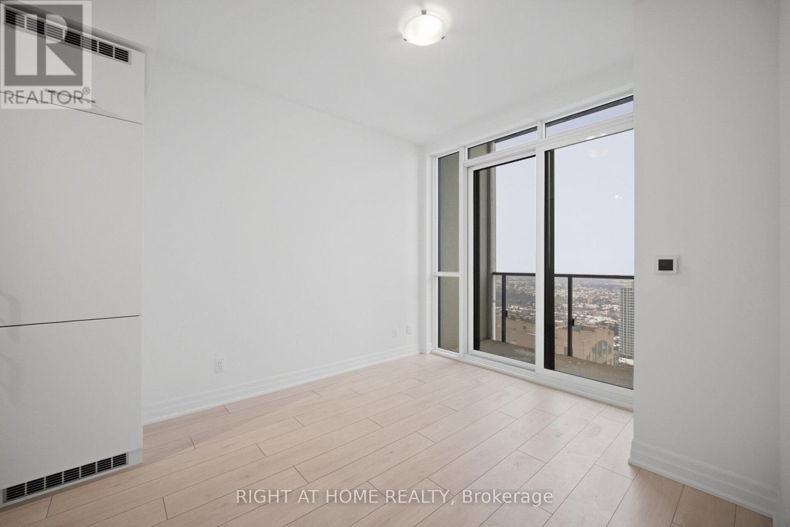 3906 - 30 Elm Drive W, Mississauga, Ontario  L5B 0N6 - Photo 14 - W12766162