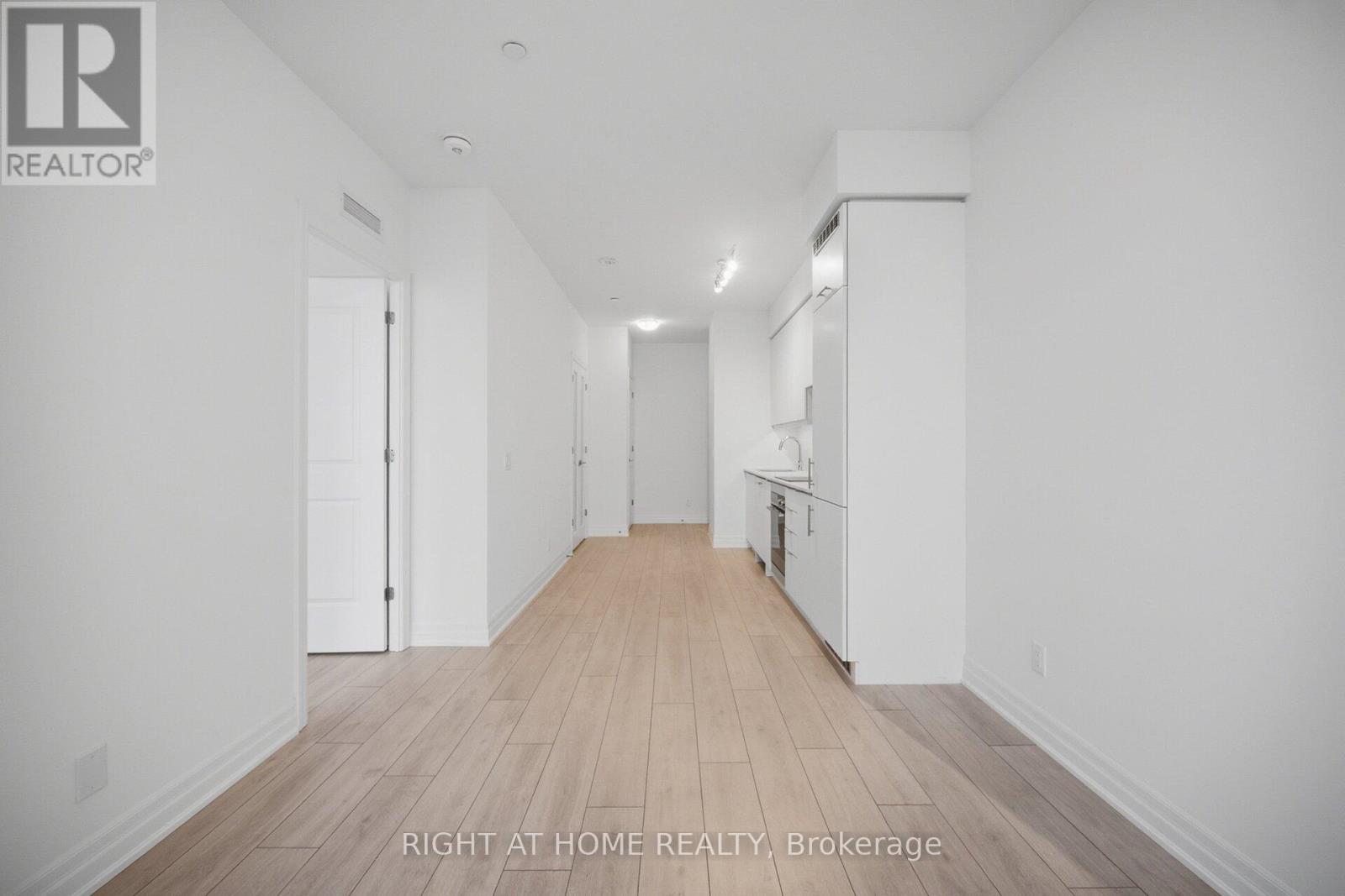 3906 - 30 Elm Drive W, Mississauga, Ontario  L5B 0N6 - Photo 15 - W12766162