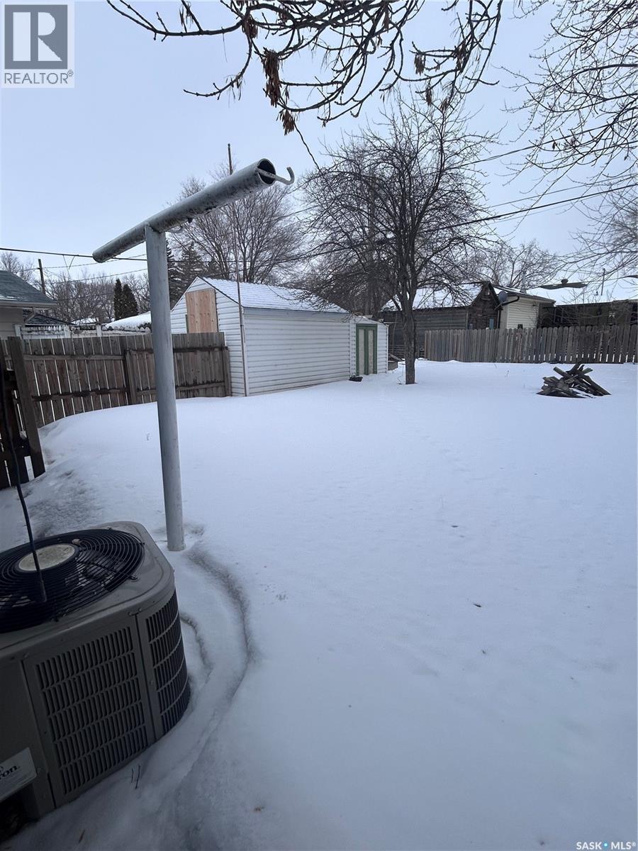 1523 Thorn Crescent, Estevan, Saskatchewan  S4A 1V7 - Photo 26 - SK027953