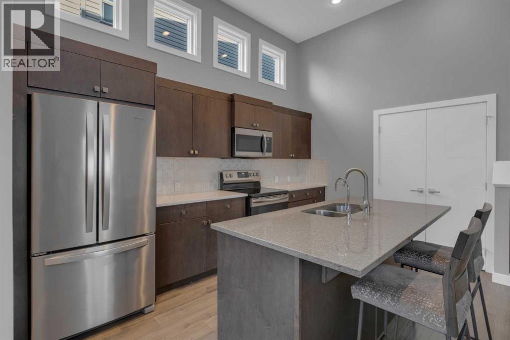 25 Drake Landing Boulevard, Okotoks, Alberta  T1S 0P8 - Photo 4 - A2283858