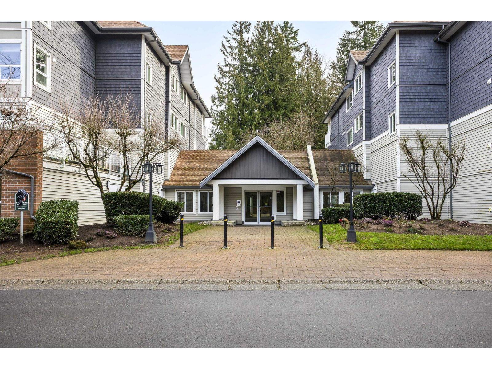 109 9650 148 Street, Surrey, British Columbia  V3R 0W2 - Photo 2 - R3086893