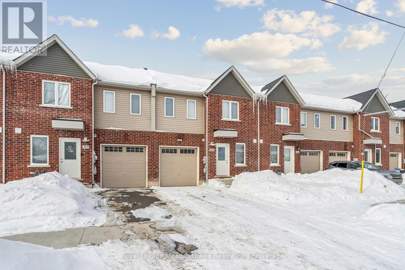 366 Alberta Street, Welland, Ontario  L3B 0K5 - Photo 2 - X12763406