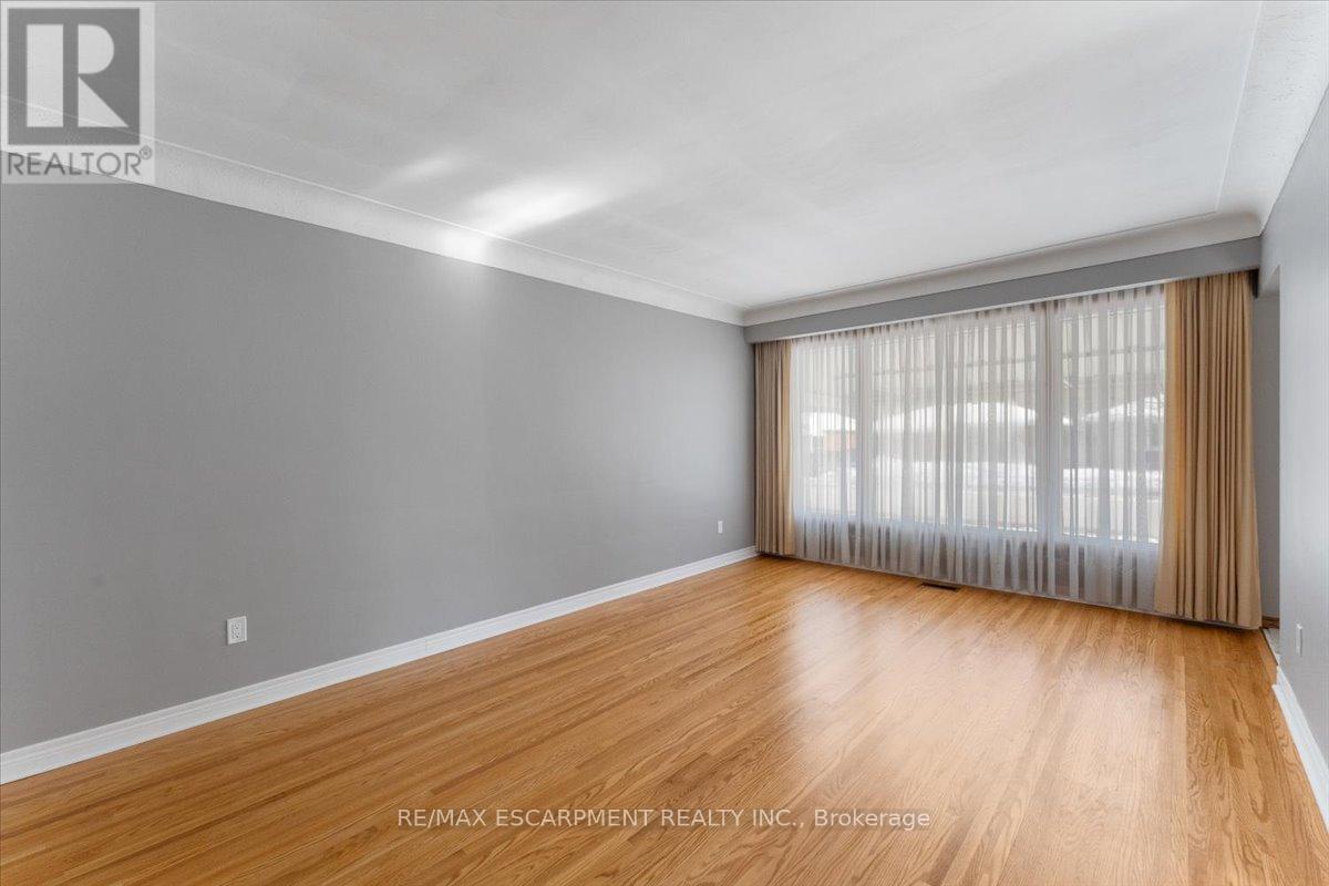 294 Upper Paradise Road, Hamilton, Ontario  L9C 5C4 - Photo 12 - X12766030