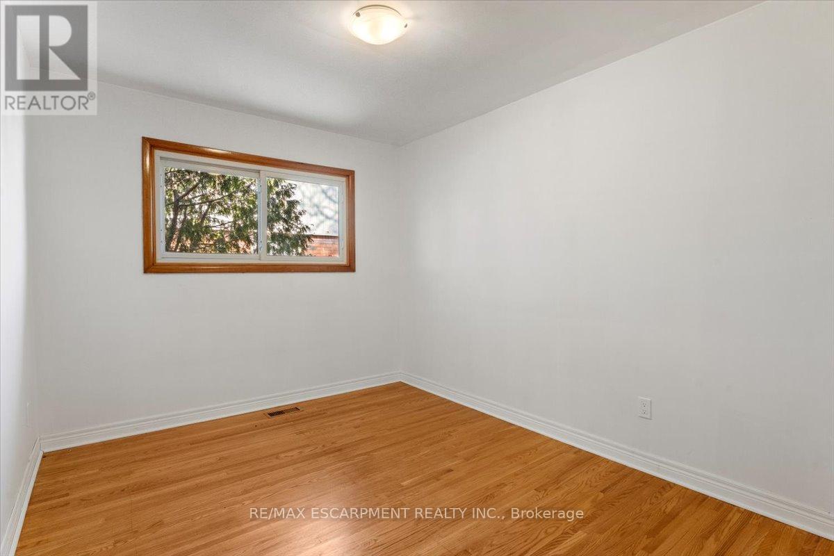 294 Upper Paradise Road, Hamilton, Ontario  L9C 5C4 - Photo 17 - X12766030