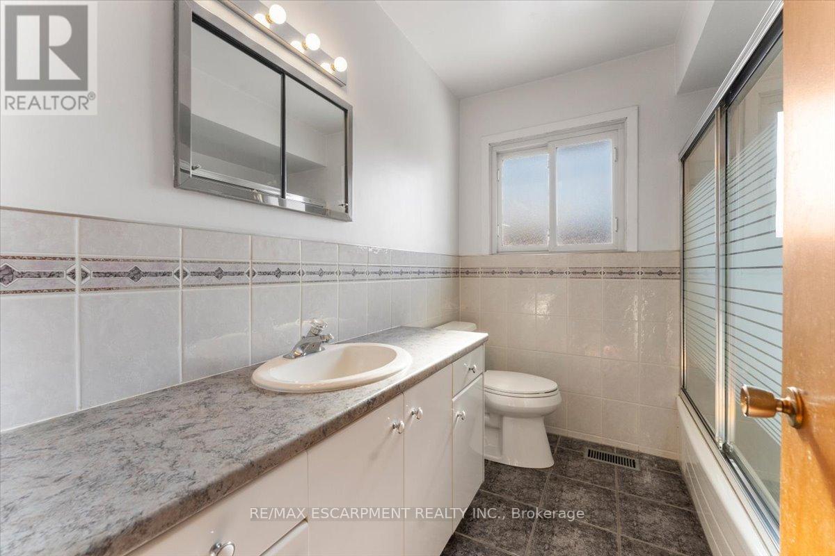 294 Upper Paradise Road, Hamilton, Ontario  L9C 5C4 - Photo 26 - X12766030