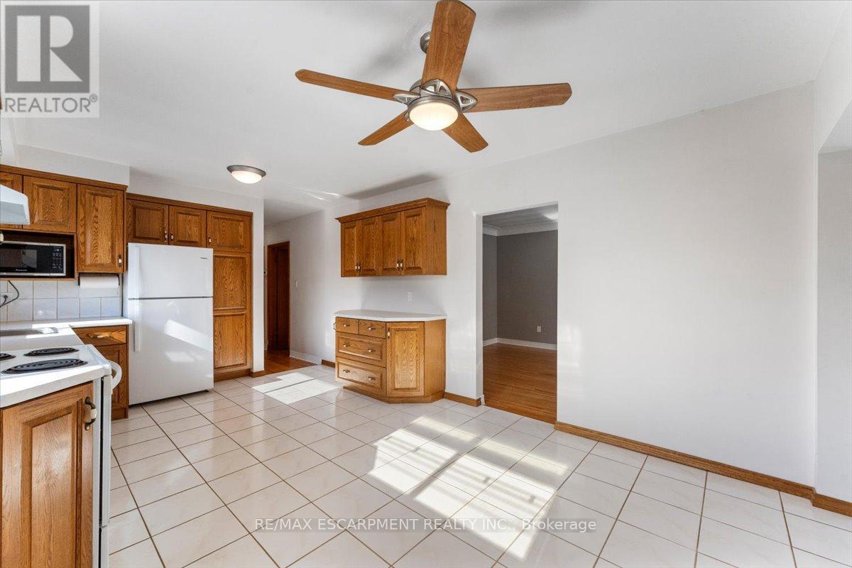 294 Upper Paradise Road, Hamilton, Ontario  L9C 5C4 - Photo 7 - X12766030