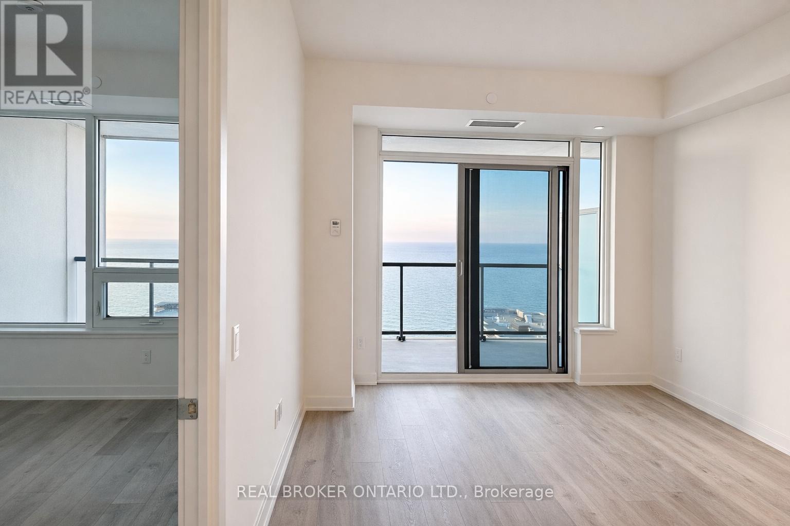 1306 - 385 Winston Road, Grimsby, Ontario  L3M 4E8 - Photo 14 - X12766080