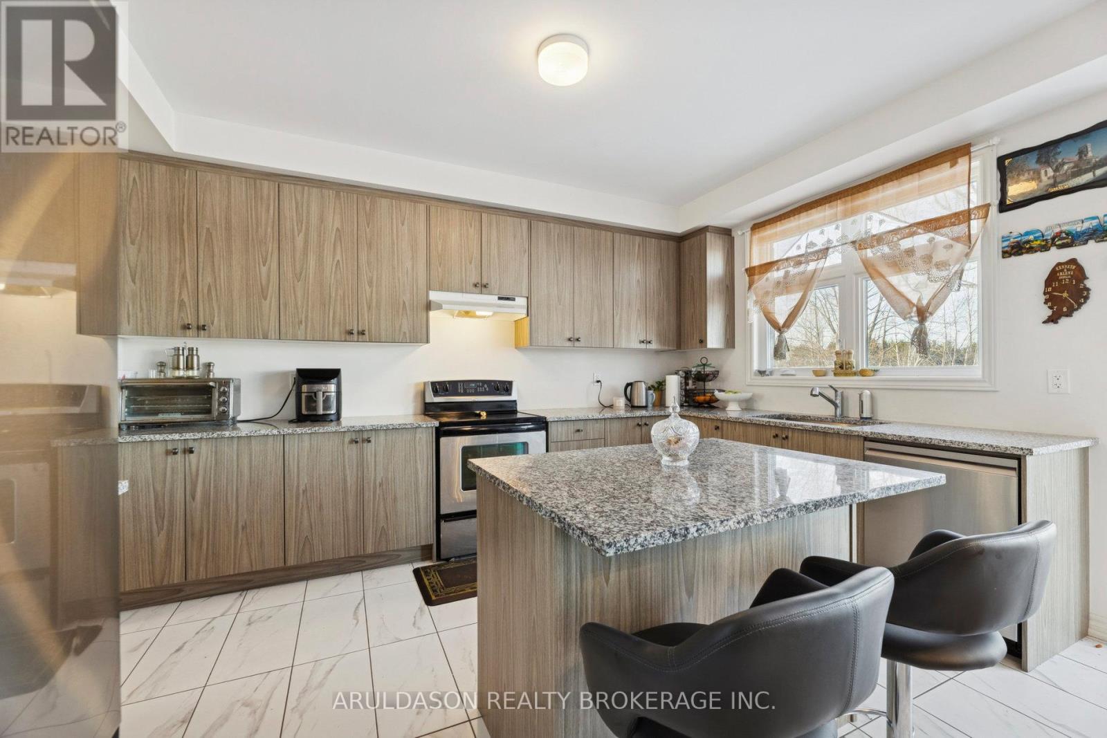 513 Hornbeck Street, Cobourg, Ontario  K9A 4A1 - Photo 12 - X12766100