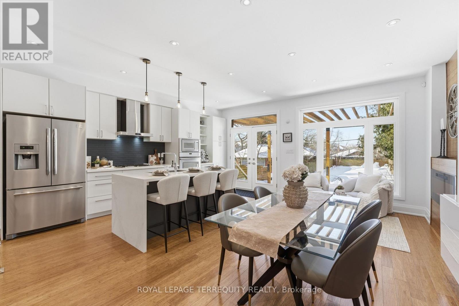 52 Queensbury Avenue, Toronto (Birchcliffe-Cliffside), Ontario  M1N 2X7 - Photo 13 - E12765480