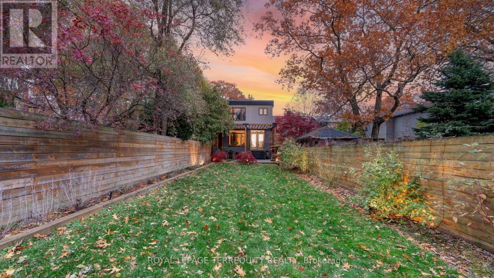 52 Queensbury Avenue, Toronto (Birchcliffe-Cliffside), Ontario  M1N 2X7 - Photo 45 - E12765480