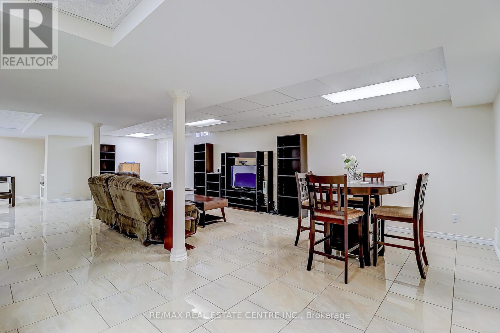 2 Alisma Trail, Brampton, Ontario  L6R 0Y8 - Photo 17 - W12758490