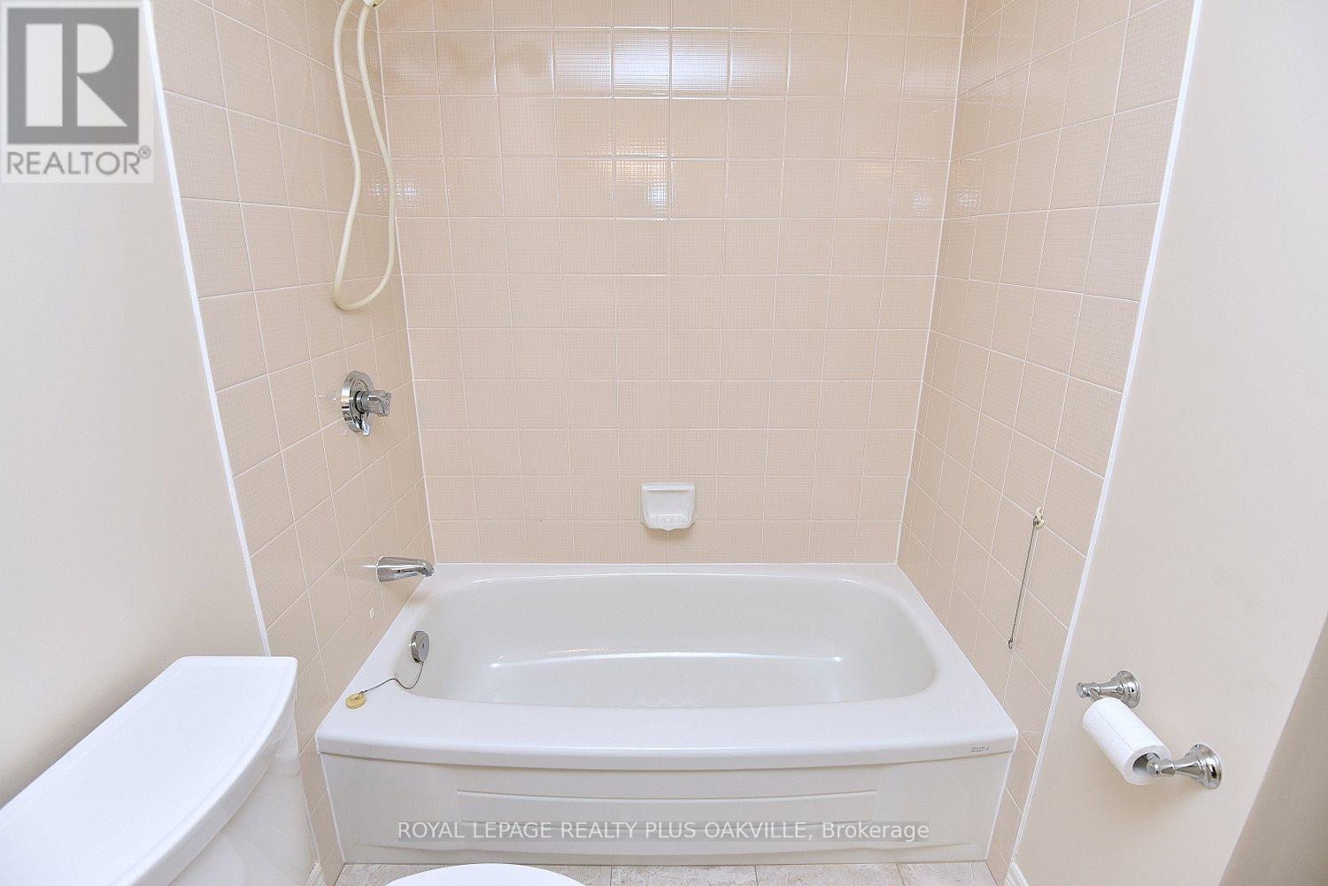 1105 - 100 Millside Drive, Milton, Ontario  L9T 5E2 - Photo 24 - W12766012