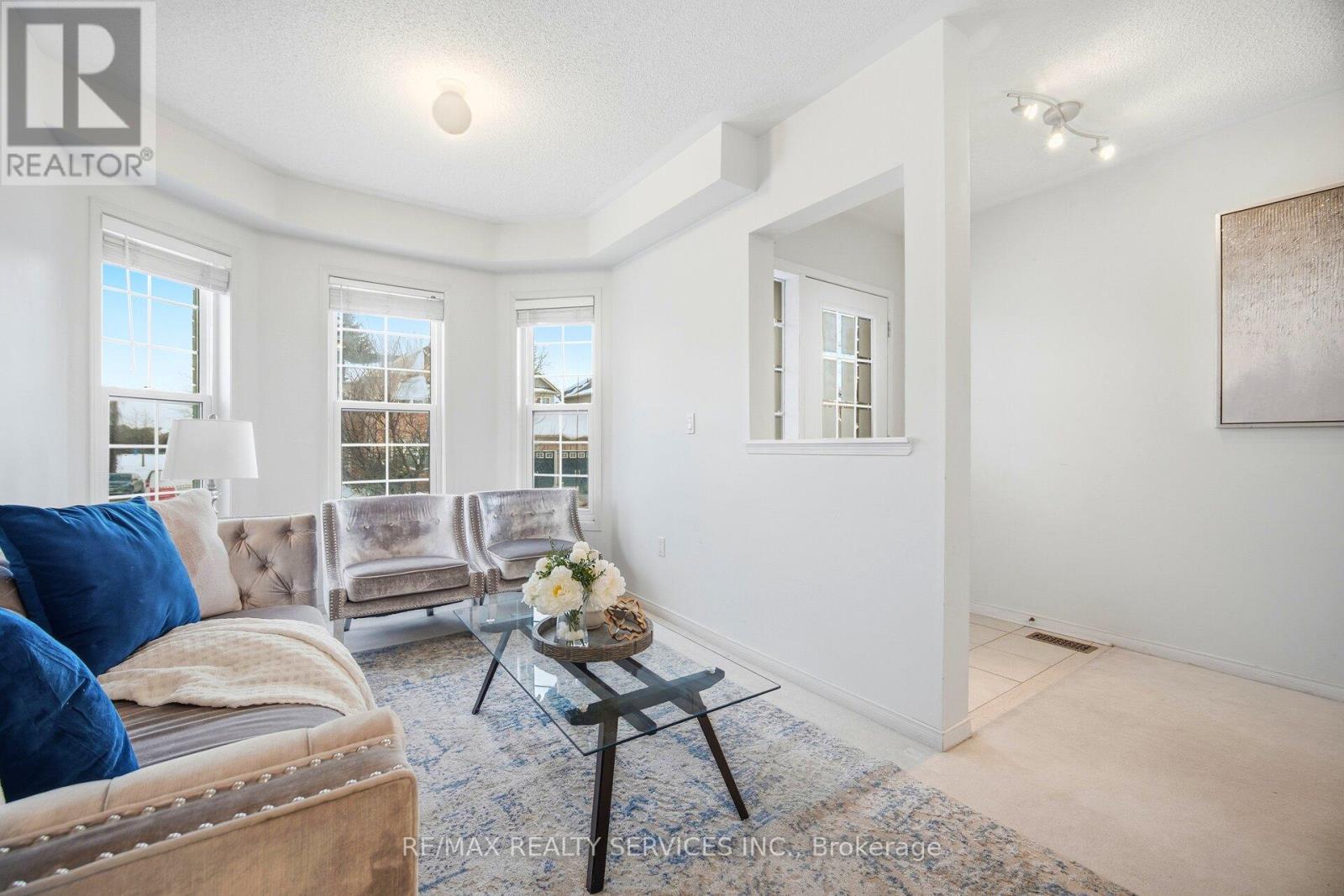 115 Woodvalley Drive, Brampton (Fletcher's Meadow), Ontario  L7A 2E1 - Photo 9 - W12763302