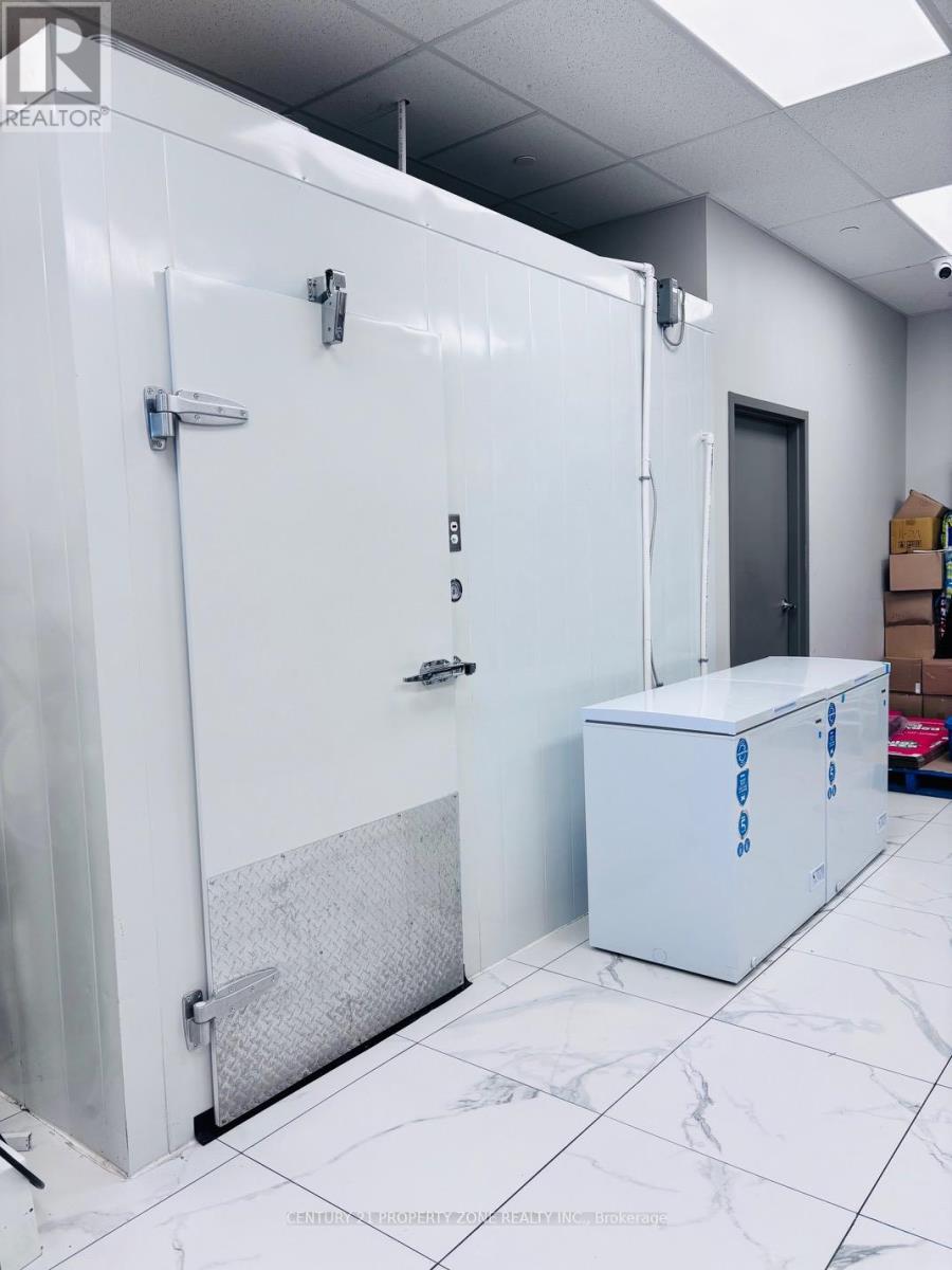 110 - 450 Hespeler Road, Cambridge, Ontario  N1R 0E3 - Photo 11 - X12758596