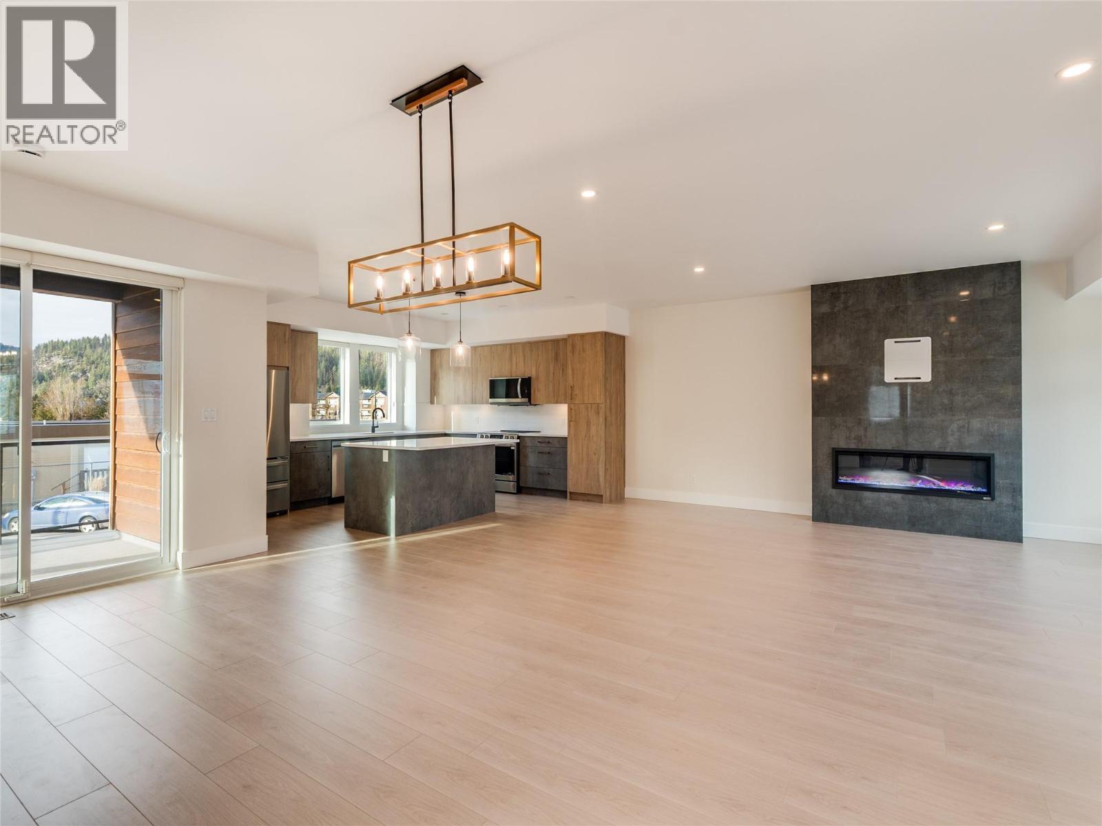 910 Lakeside Drive Unit# 107, Nelson, British Columbia  V1L 6G3 - Photo 12 - 10374823