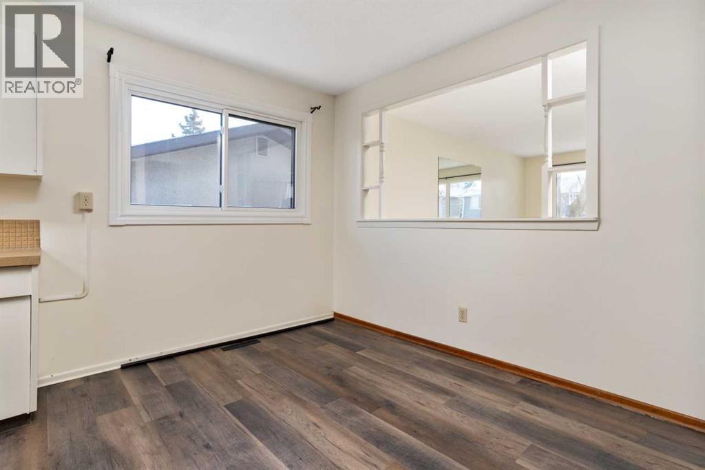 36 Grandview Crescent, Camrose, Alberta  T4V 2K6 - Photo 5 - A2275926