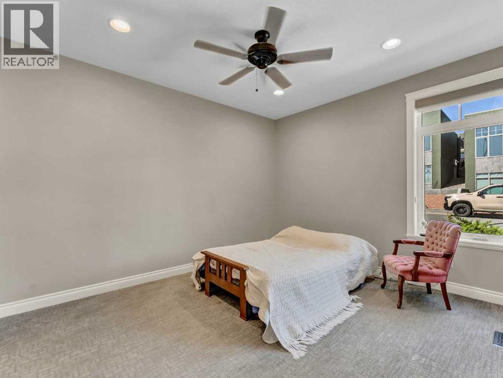 44 Palisades Mews Ne, Medicine Hat, Alberta  T1C 2B5 - Photo 23 - A2250131