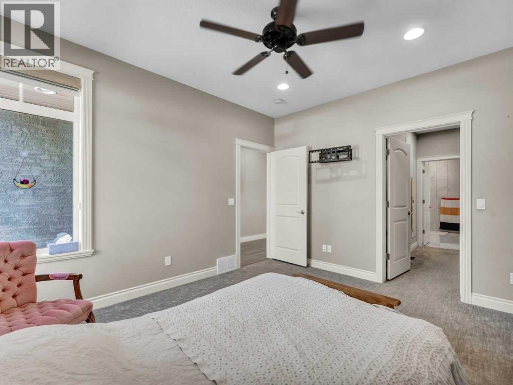 44 Palisades Mews Ne, Medicine Hat, Alberta  T1C 2B5 - Photo 24 - A2250131