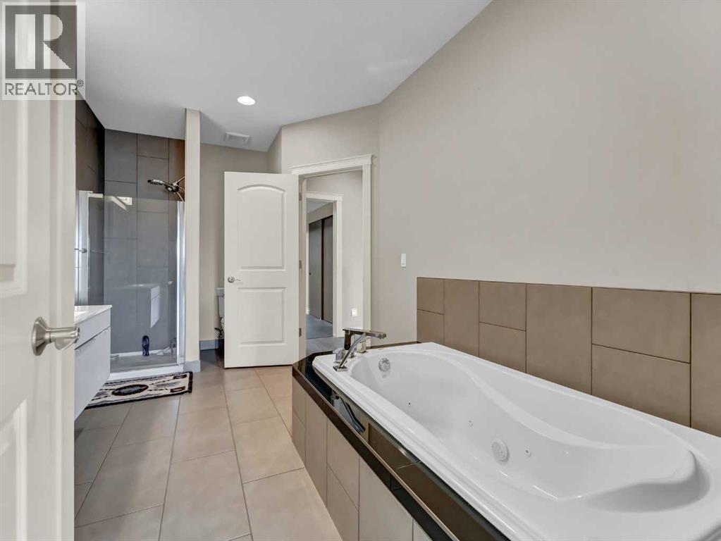 44 Palisades Mews Ne, Medicine Hat, Alberta  T1C 2B5 - Photo 37 - A2250131